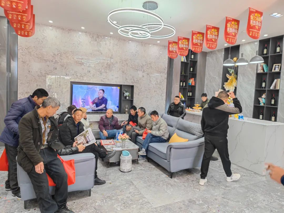 轰动全城 | 国达陶瓷通山旗舰店盛大开业